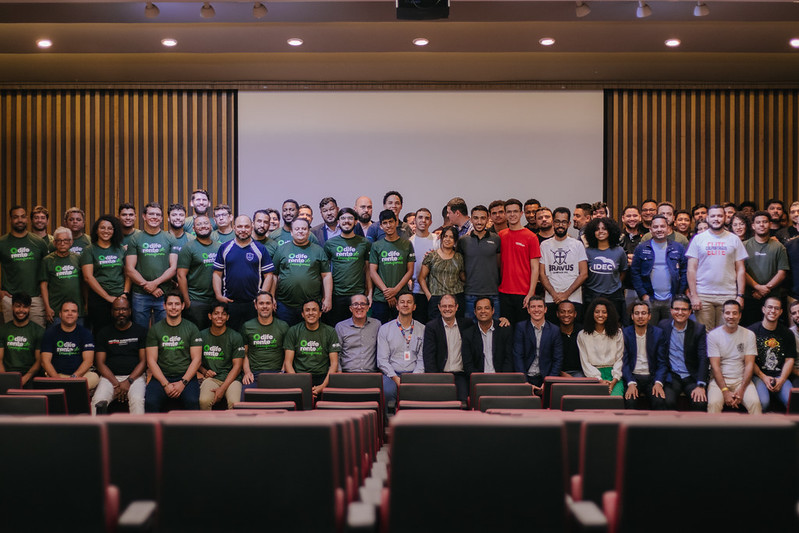 Colportores e líderes se reunem na Semana da Colportagem do UNASP. Foto: AICOM